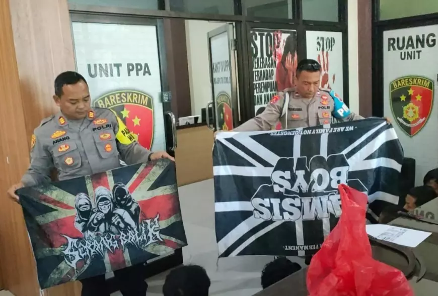 Gangster Sadis 'Tamsis Boys' Makan Korban di Jombang