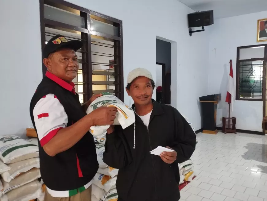 Pemdes Pakis Kembar Kabupaten Malang Salurkan Bansos Kepada 464 KPM
