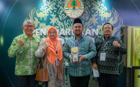 Pengelolaan Sampah dan RTH Pemkab Gresik Diganjar Penghargaan Adipura