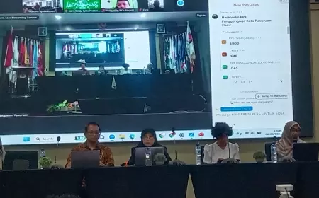 Timsel Zona Jatim 4 Beri Paparan Terkait Pendaftaran Komisioner