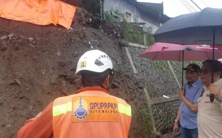 Pj Wali Kota Malang Targetkan Perbaikan Plengsengan Longsor Rampung dalam 3 Bulan