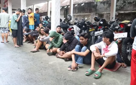 Lakukan Perang Sarung, Puluhan Remaja Digelandang Ke Kantor Polisi