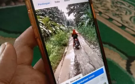 Jalan Rusak, Warga di Pinggiran Kabupaten Jombang Curhat Lewat Medsos