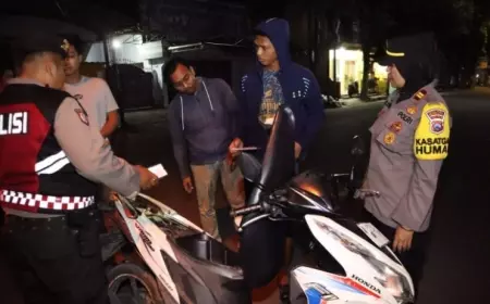 Polres Bangkalan Rutin Razia Senpi dan Sajam di Sahur On The Road