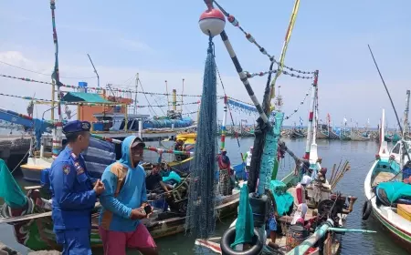Cegah Laka Laut, Ini Imbauan Satpaolairud Polres Situbondo Kepada Nelayan