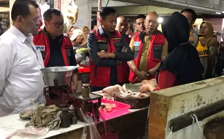 Jelang Idul Fitri 2024, PJ Wali Kota Malang Tinjau Sejumlah Pasar, Temukan Kenaikan Harga Daging Ayam
