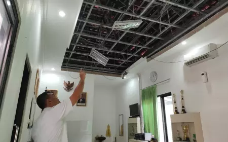 Baru Dilantik, Langit-Langit Ruangan Camat Kaliwates Jebol