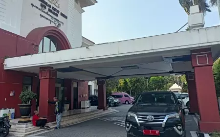 ASN Pemkot Surabaya Dilarang Mudik Pakai Mobil Dinas, Pelanggar Akan Dikenakan Sanksi Berat