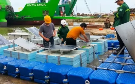 ITS Luncurkan Solar2Wave, Purwarupa PLTS Apung Laut Pertama di Indonesia