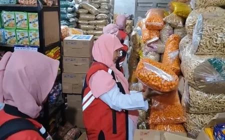 Jelang Lebaran, Tim Satgas Pangan Kota Pasuruan Temukan Mamin Rusak