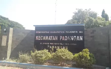 Dampak Gempa 6.0, Kantor Kecamatan di Bojonegoro Alami Retak
