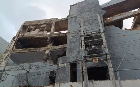 Ruko di Jember Dirobohkan Tanpa Izin PLN Sebabkan Ratusan Rumah Padam