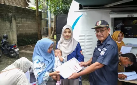 Jember Bershodaqoh Ada J- Monalisa, Mudahkan Masyarakat Urus Adminduk
