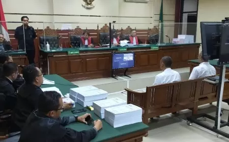 Tuntutan Jaksa KPK Atas Kasus OTT Korupsi Proyek Strategis Daerah Bondowoso