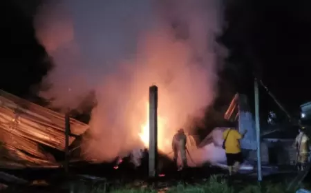 Bangunan Pengolahan Kelapa Di Jombang Terbakar, Kerugian Puluhan Juta Rupiah