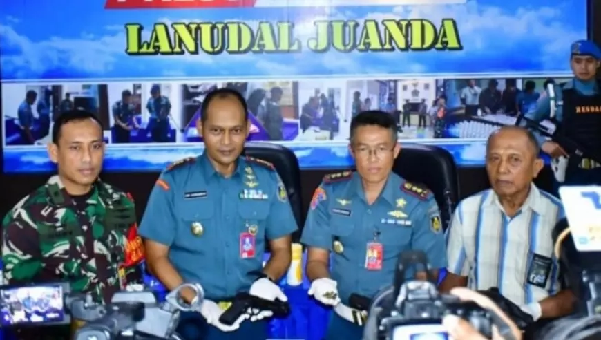 Satgas Pam Bandara Juanda Gagalkan Pengiriman Senjata Api Ilegal ke Makassar