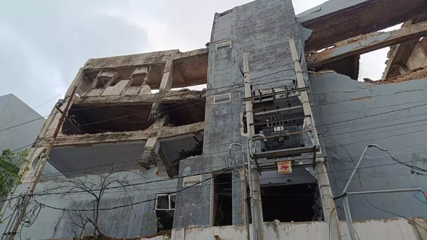 Ruko di Jember Dirobohkan Tanpa Izin PLN Sebabkan Ratusan Rumah Padam