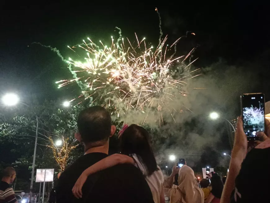 Temani Akhir Pekan, Pasar Malam Tcap Toendjoengan 2024 Sajikan Pesta Kembang Api dan Parade
