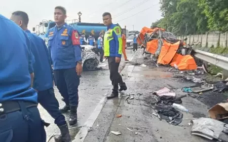 Terkuak, 12 Penumpang Tewas di Kecelakaan Maut Tol Japek