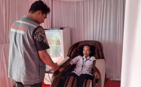 Pijat Refleksi Gratis di Posyan Mengkreng, Pemudik Silahkan Mampir