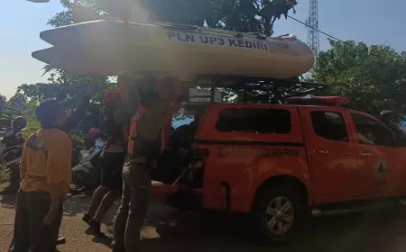 Korban Banjir Belum Ditemukan, Tim SAR Terjunkan 3 Perahu Karet