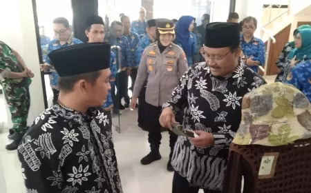 Gedung PLUT-KUMKM Diresmikan, Gus Ipul Ajak Pelaku UMKM Berpartisipasi