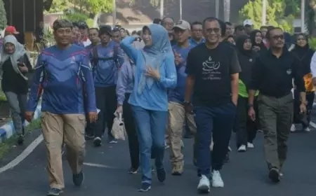 Jalan Sehat Semarakkan HUT Satpol PP, Satlinmas dan Damkar Bondowoso