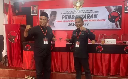 H Nanang Jadi Pendaftar Pertama Calon Bupati Jember di DPC PDI Perjuangan Jember 