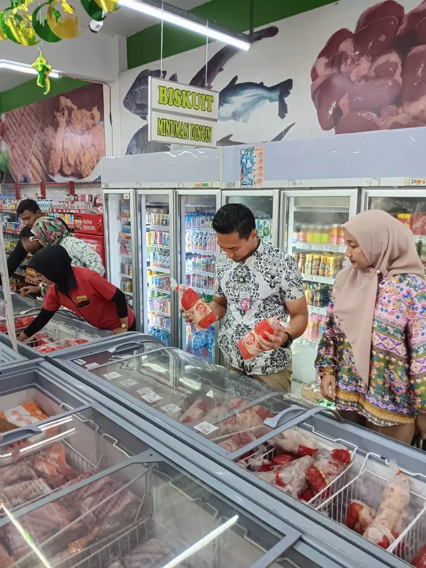 Pj Bupati Jombang Janji Fasilitasi Pembuatan Izin UMKM Usai Sidak di Toko AFCO