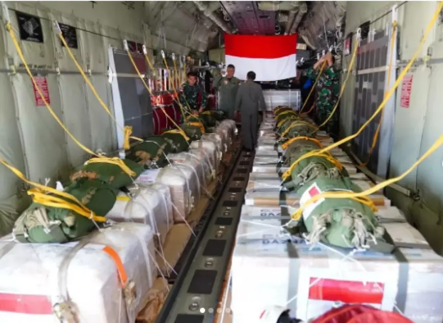 Hercules TNI AU C 130 J (A-1340)  Sukses Terjunkan Bantuan di Gaza