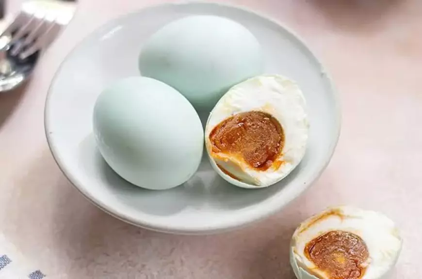 Awas! Konsumsi Telur Asin Berlebihan Bisa Akibatkan Kanker