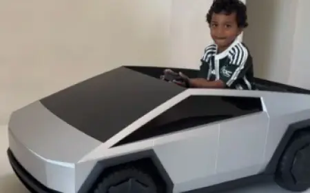 Hadiah Tesla Cybertruck Mini Dari Kim Kardashian untuk Anaknya di Ultah Ke 5 Tahun