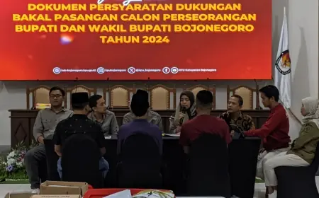 Paslon Bupati dan Wakil Bupati Bojonegoro Jalur Independen Serahkan Surat Dukungan ke KPU