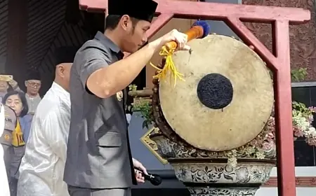 Bupati Lindra Berangkatkan 1.157  Calon Jemaah Haji Tuban