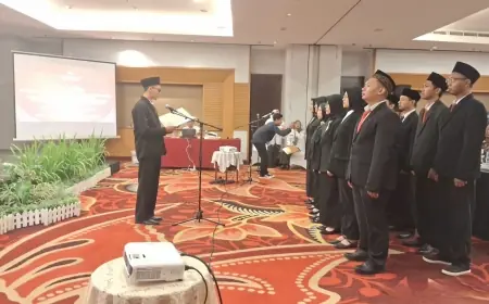 Lantik 15 Orang PPK, KPU Kota Kediri Gulirkan Tahapan Pilkada 2024