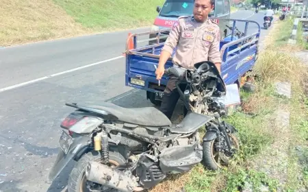 NMax Vs Motor Roda Tiga di Jombang, Satu Orang Meregang Nyawa