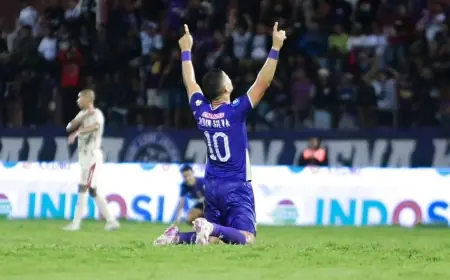 Hati Ungu Presiden Klub Persik di Postingan Pamit Renan Silva