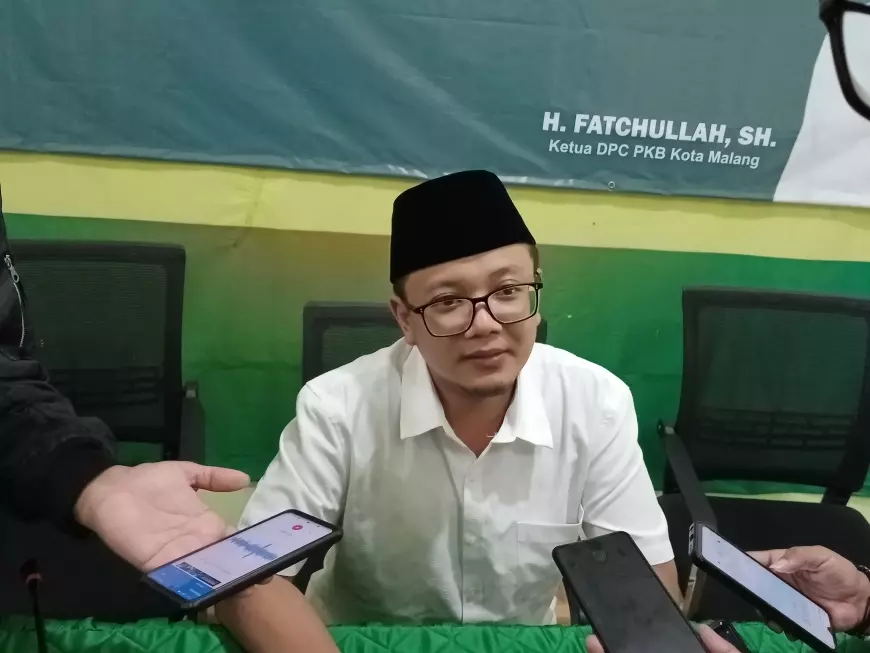 Diantar Sang Ibu, Gus Farih Daftar N2 Lewat PKB di Pilkada 2024