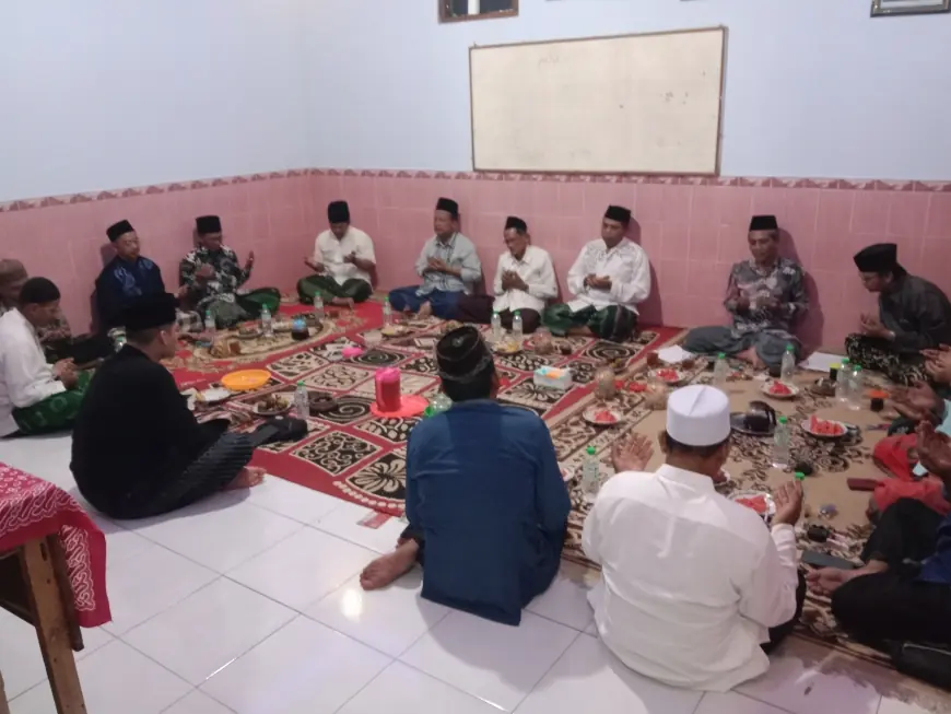 Kiai Kampung Lintas Kecamatan Dukung Gus Salman Maju Pilkada Jombang 2024