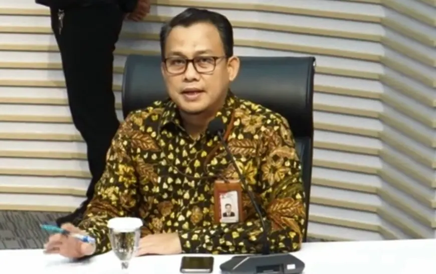 KPK Tahan Bupati Sidoarjo Sebagai Tersangka Korupsi Dana Insentif Pajak BPBD