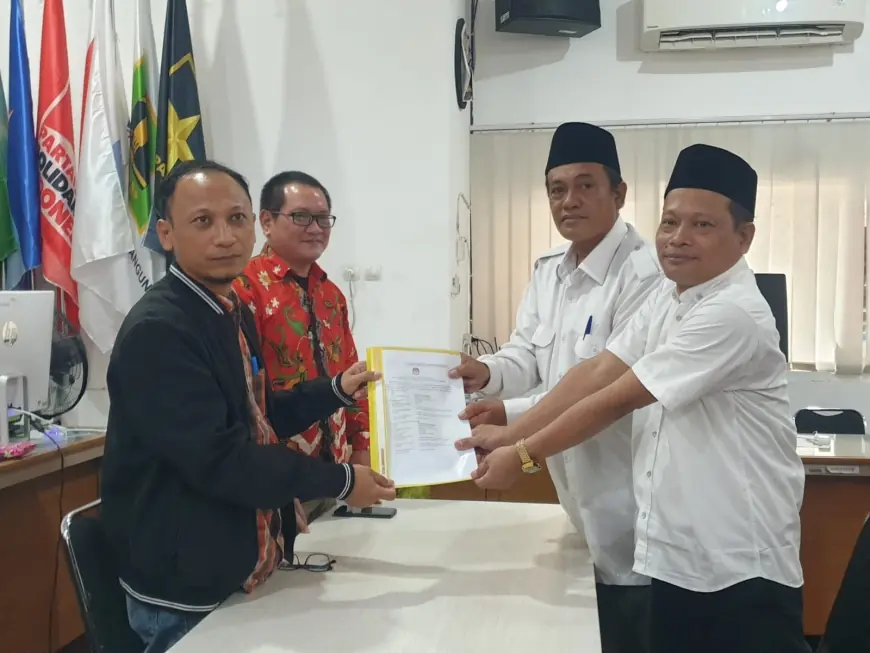 Dua Kades di Gresik Resmi Daftar Cabup-Cawabup