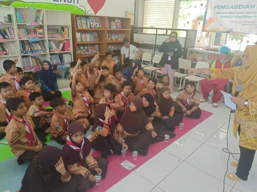 Harbuknas: Kolaborasi STIESIA Surabaya dan SDN Menur Pumpungan Dalam Upaya Tingkatkan Minat Baca Anak