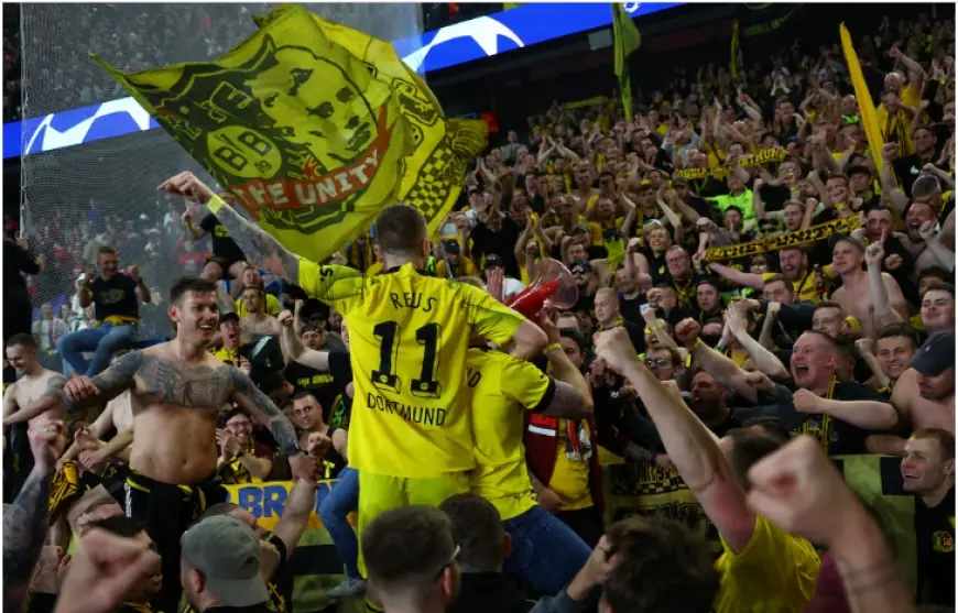 Marco Reus Traktir Bir Para Fans Borussia Dortmund di Laga Perpisahan