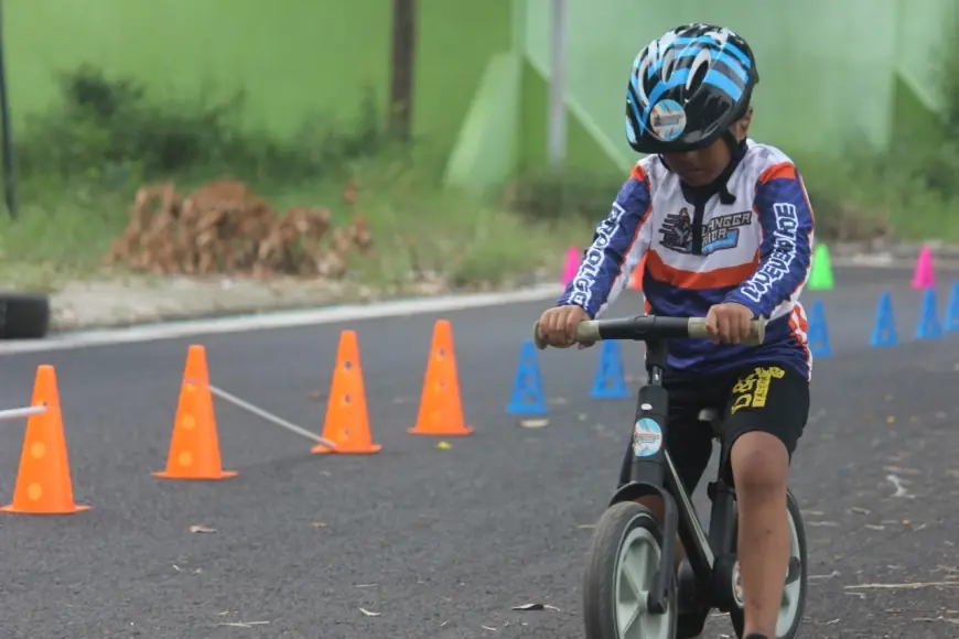 Ini Manfaat Positif Push Bike Untuk Perkembangan Motorik Anak