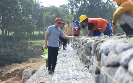 Berbekal Bantuan Pemprov Jatim, Pemkot Probolinggo Kebut Pembangunan Bronjong di Sungai Kedunggaleng