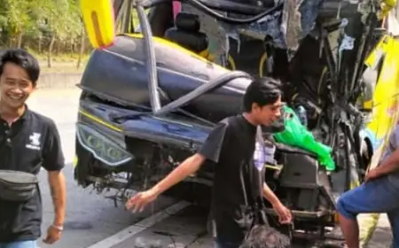 Bus Rombongan Ziarah Alami Kecelakaan, 22 Luka-Luka 1 Meninggal