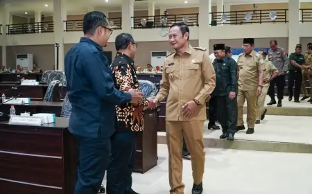 Bupati Lamongan Sampaikan Jawaban Eksekutif atas APBD 2023