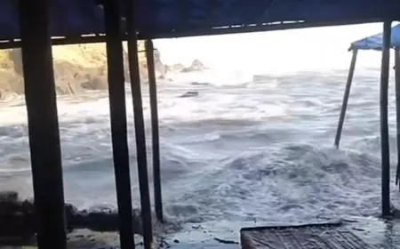 Gelombang Tinggi di Pesisir Jember, Gangguan Atmosfer Penyebabnya