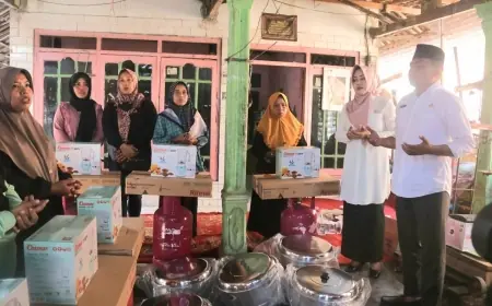 Tingkatkan Kesejahteraan, Pemkab Mojokerto Beri Bansos Tata Boga