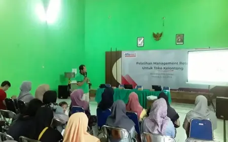 Bangun Geliat Ekonomi Usaha Toko Kelontong, Alfamart Gelar Pelatihan Management Retail